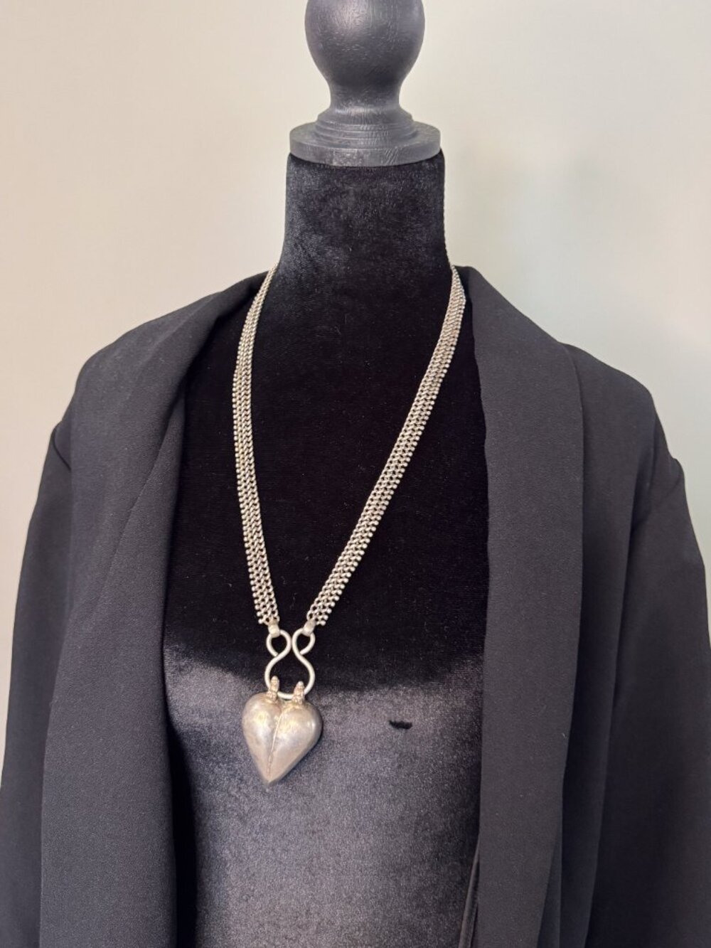 Vintage Tribal Puffy Heart Necklace Heavy Silver Tone Boho Statement 26" - Picture 2 of 7